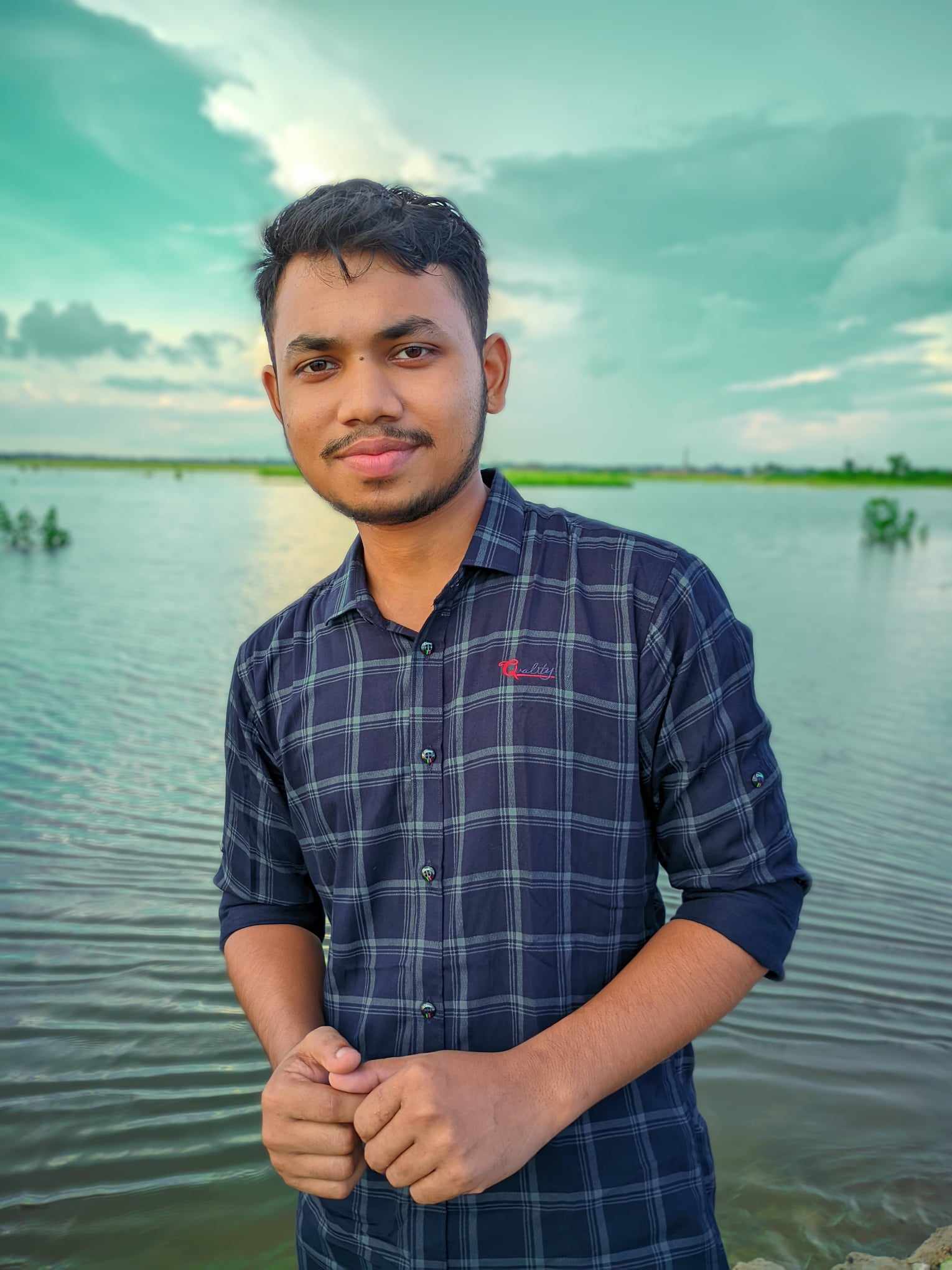 profile picture Mortuza Ahmmed's profile picture